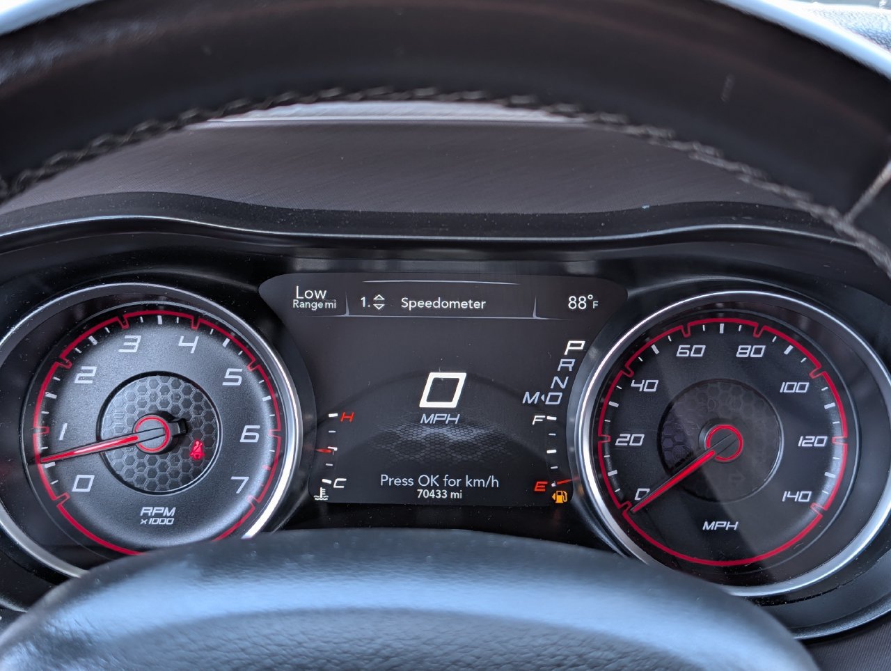 Used 2022 Dodge Charger SXT RWD image 11
