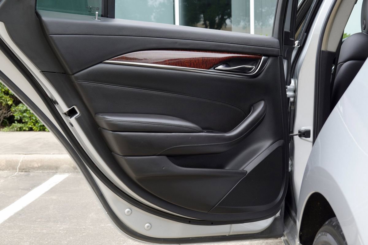 Used 2015 Cadillac CTS Luxury RWD image 31