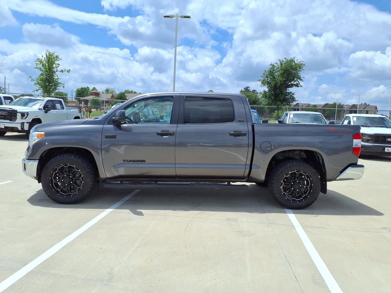 Used 2016 Toyota Tundra SR5 RWD image 8