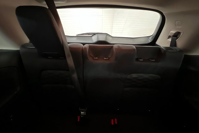 Used 2022 Nissan Pathfinder SV w/ SV Black Package FWD image 22