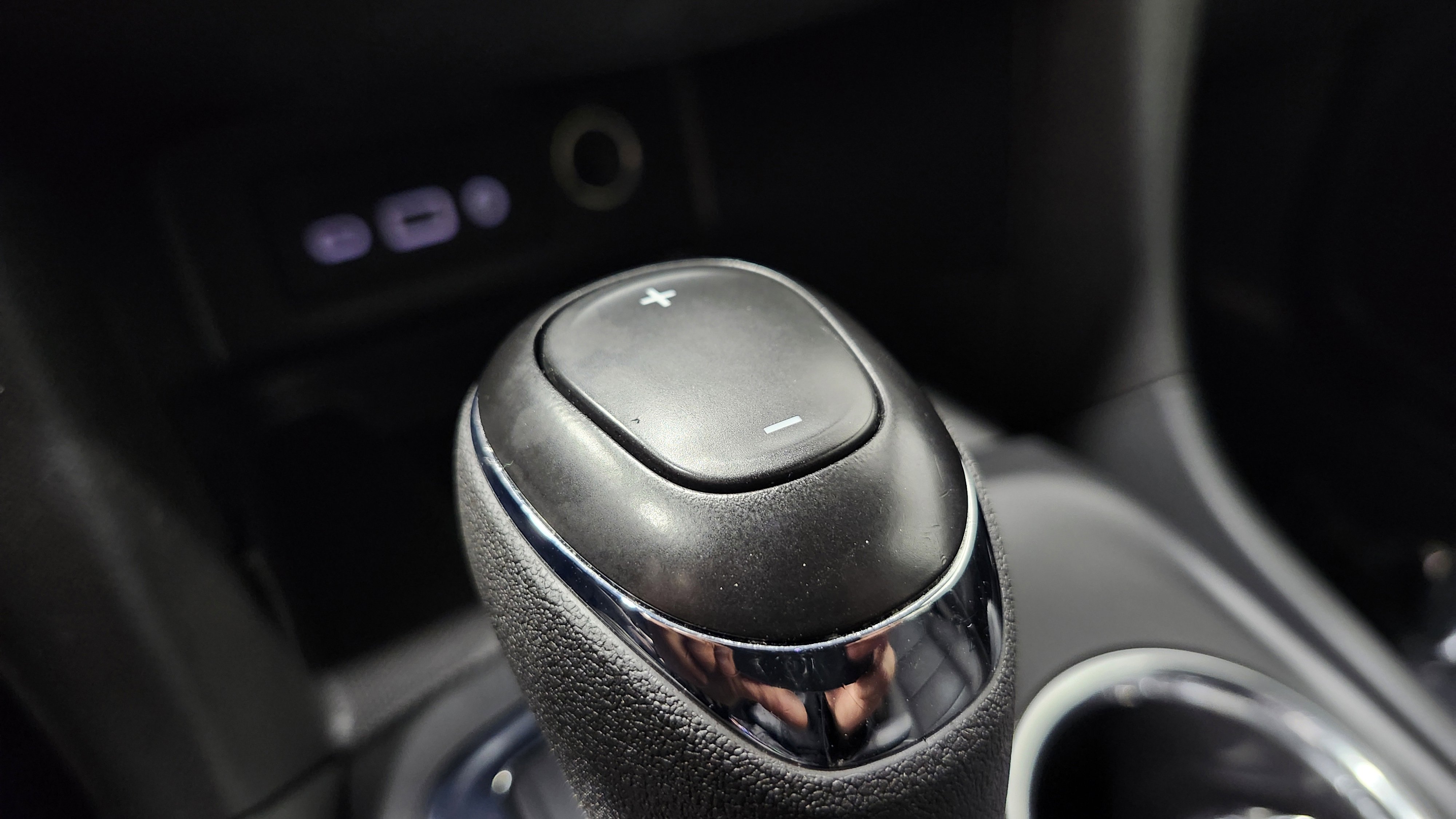 Used 2021 Chevrolet Equinox Premier image 38