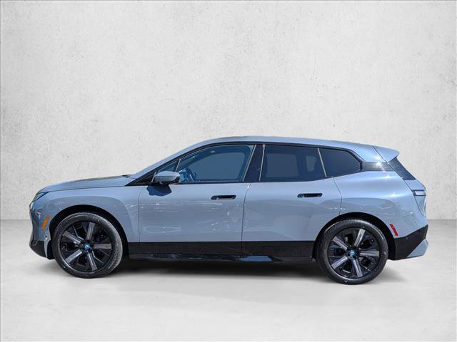 Used 2024 BMW iX xDrive50 w/ Premium Package AWD/4WD image 9