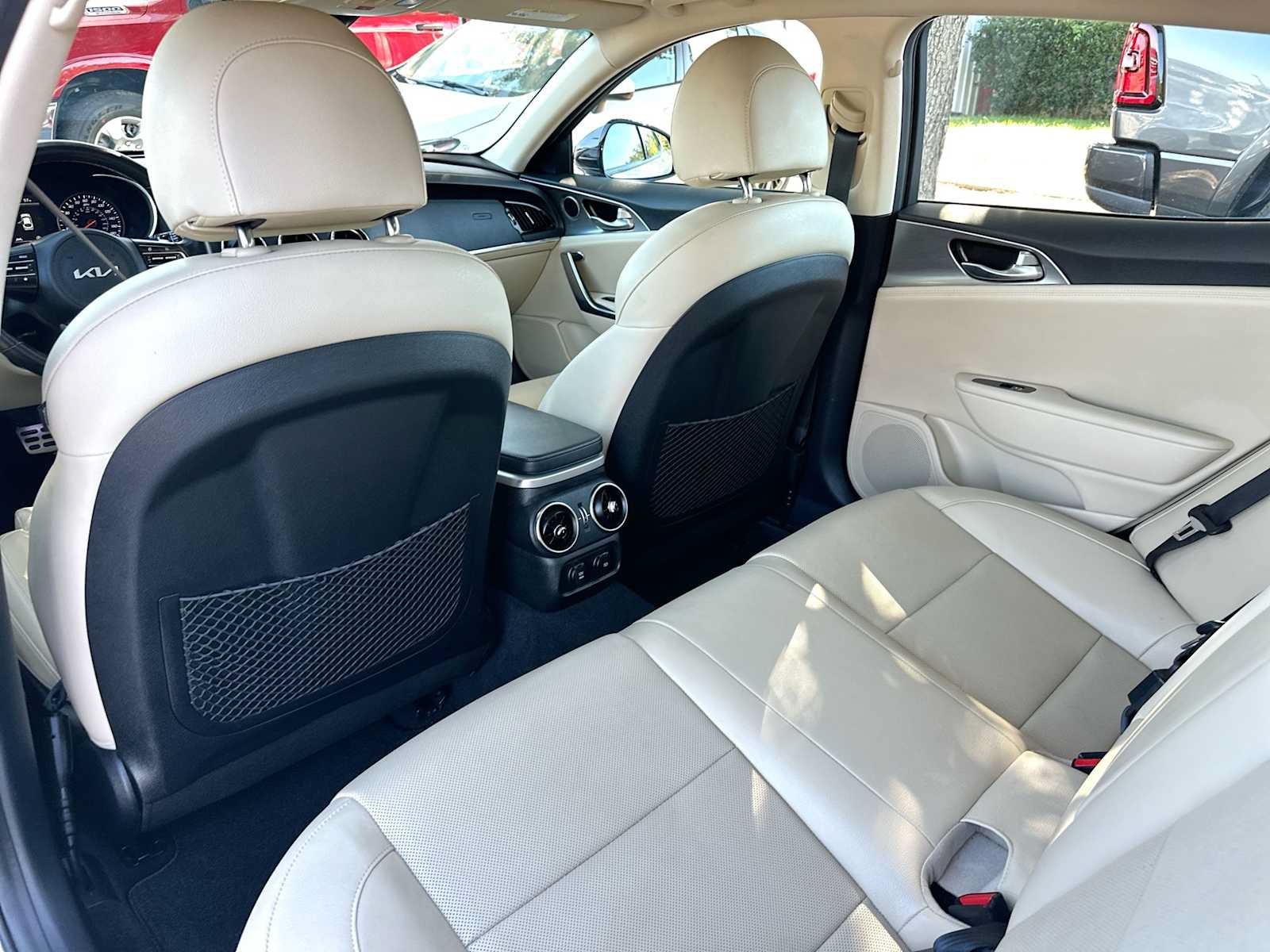 Used 2022 Kia Stinger GT1 RWD image 24