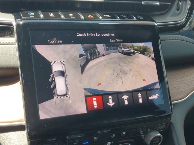 Certified 2023 Jeep Grand Cherokee Summit w/ Advanced Protech Group IV AWD/4WD image 27