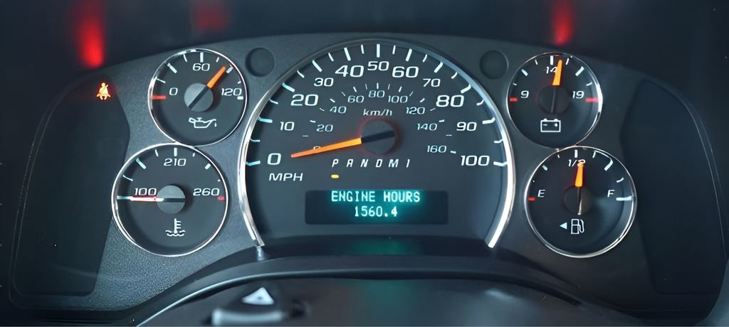 Used 2021 Chevrolet Express 3500 LT w/ LT Preferred Equipment Group RWD image 30