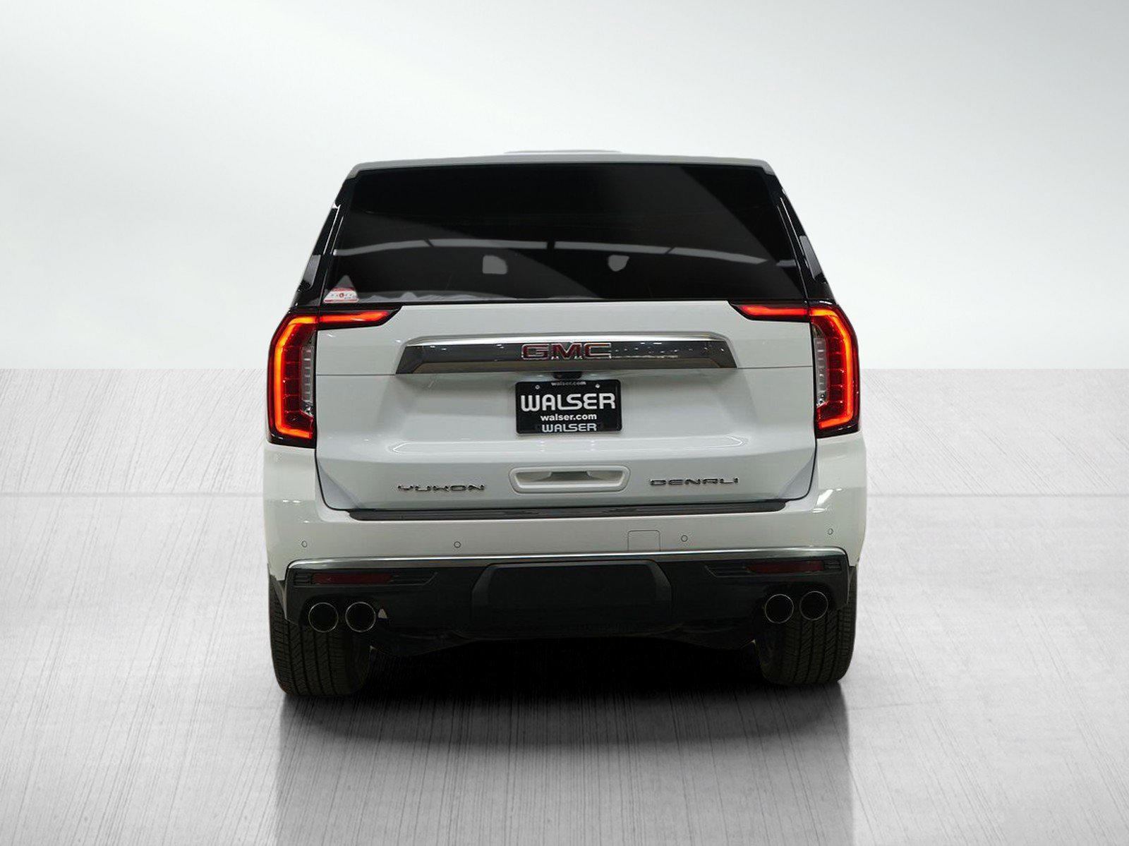 Used 2023 GMC Yukon Denali w/ Denali Reserve Package image 4