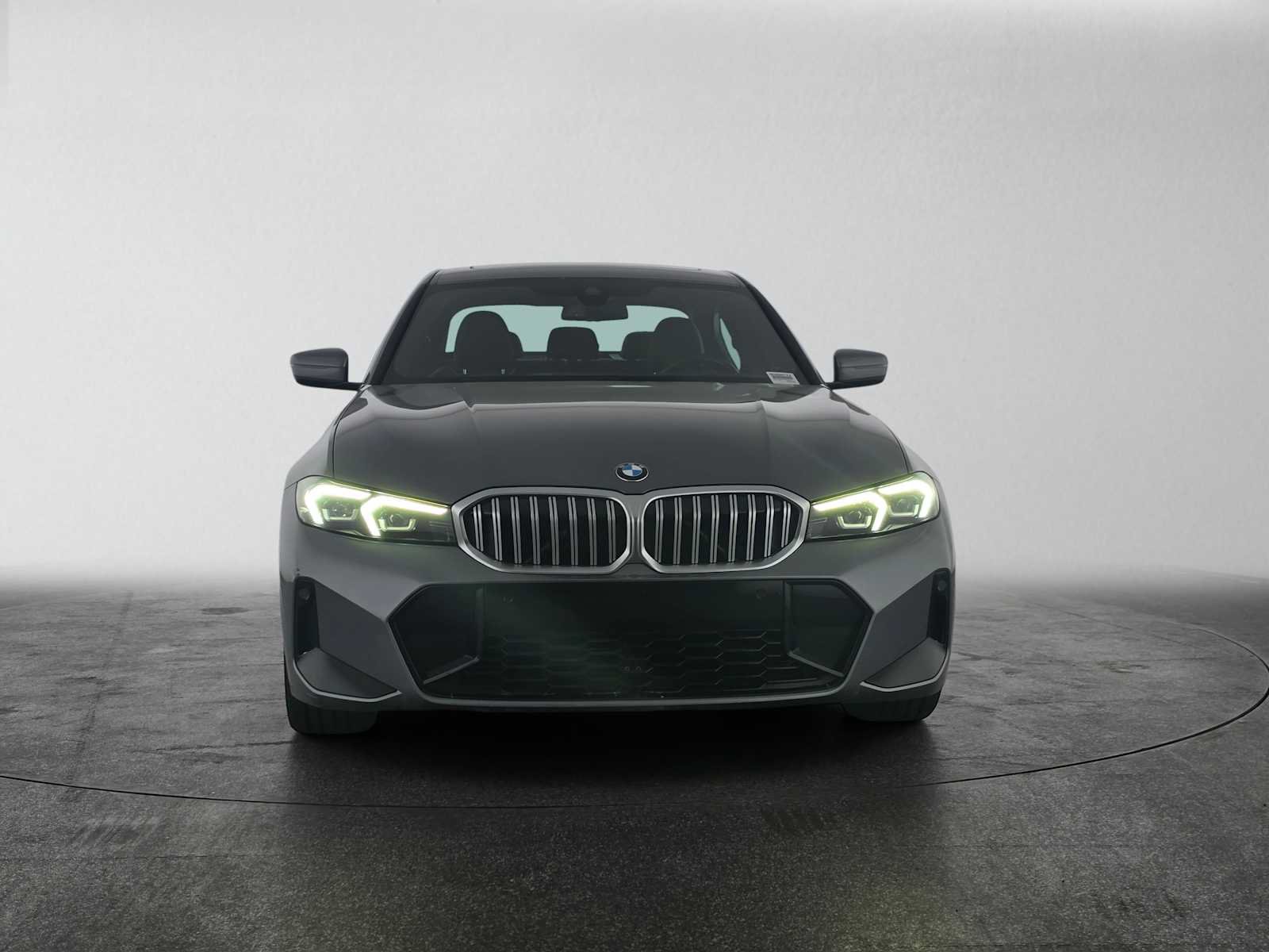 Used 2023 BMW 330i xDrive Sedan w/ M Sport Package AWD/4WD image 8