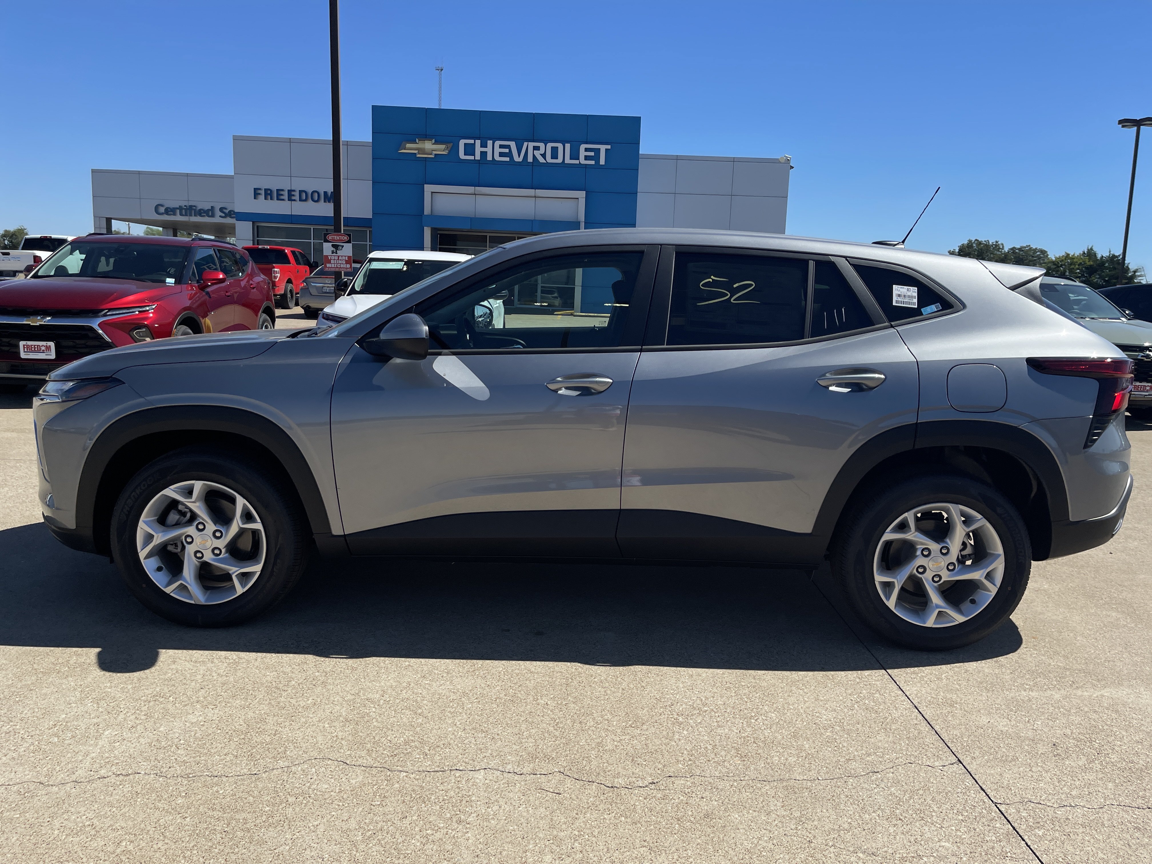 New 2026 Chevrolet Trax LS w/ LS Convenience Package FWD image 7