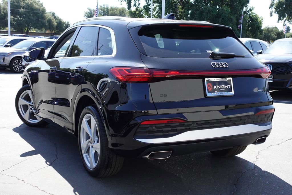 New 2025 Audi Q5 Prestige image 9