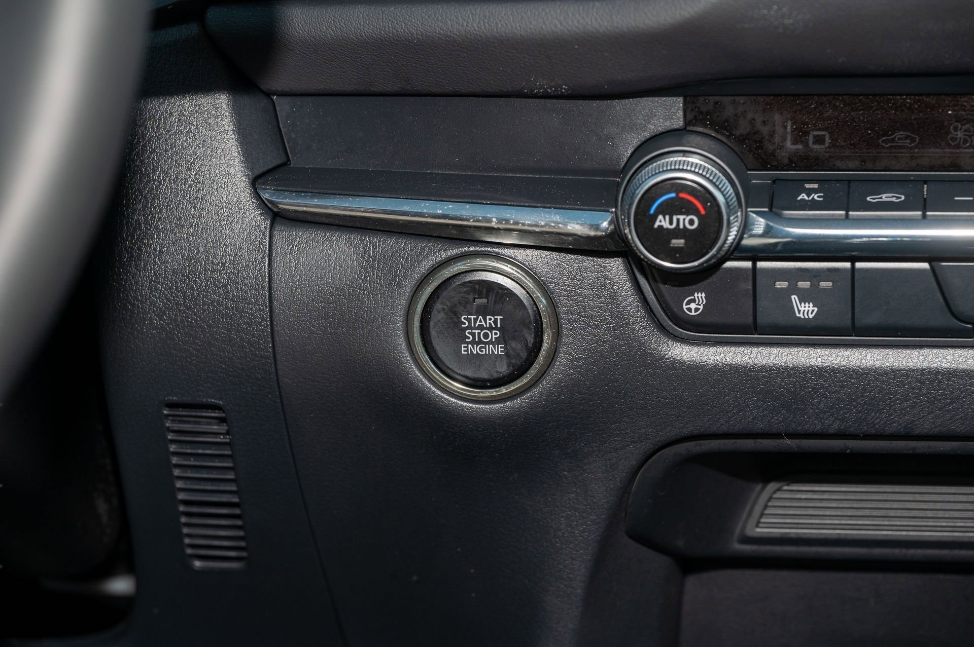 Used 2024 MAZDA CX-30 2.5 Turbo w/ Premium Package image 32