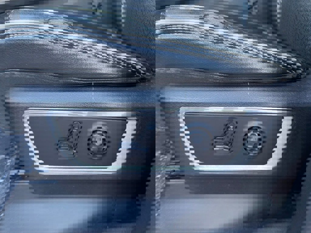 Used 2019 RAM 1500 Laramie image 15