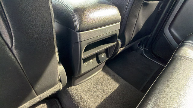 Used 2023 Ford Ranger Lariat w/ Technology Package AWD/4WD image 17