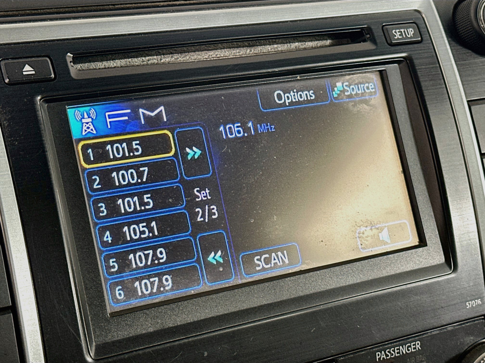 Used 2013 Toyota Camry LE FWD image 21