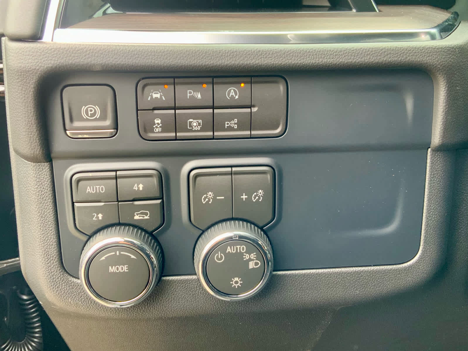 New 2026 Chevrolet Suburban LS image 45