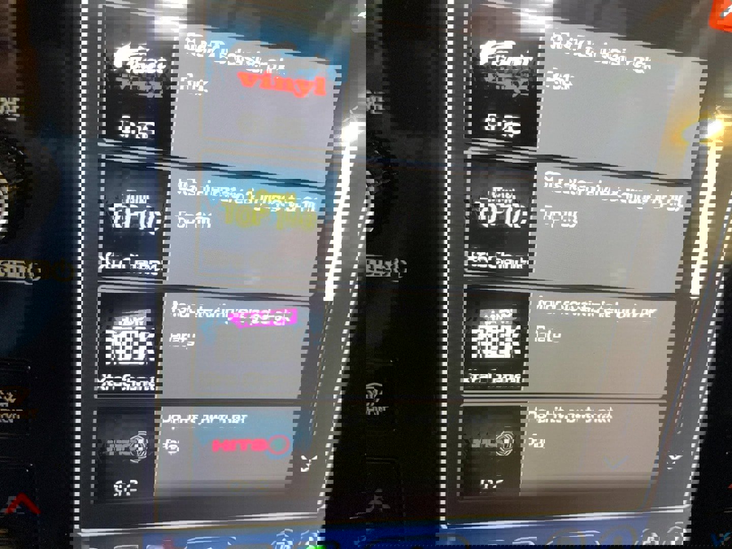 Used 2025 Subaru Forester Premium image 17