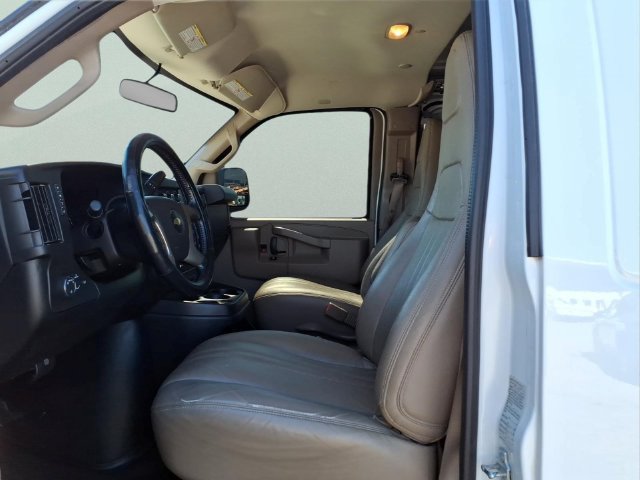 Used 2019 Chevrolet Express 2500 w/ Driver Convenience Package RWD image 12