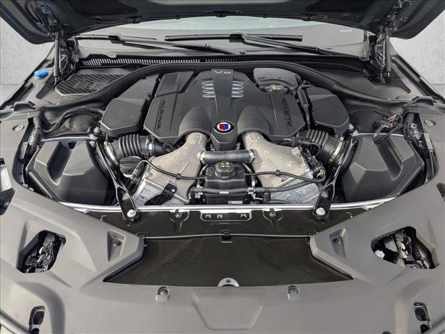New 2025 BMW ALPINA B8 xDrive Gran Coupe image 17