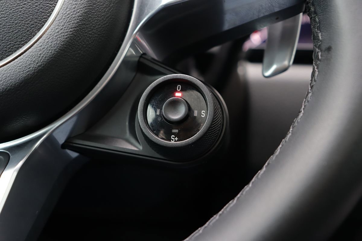 Used 2021 Porsche Cayenne Coupe image 17