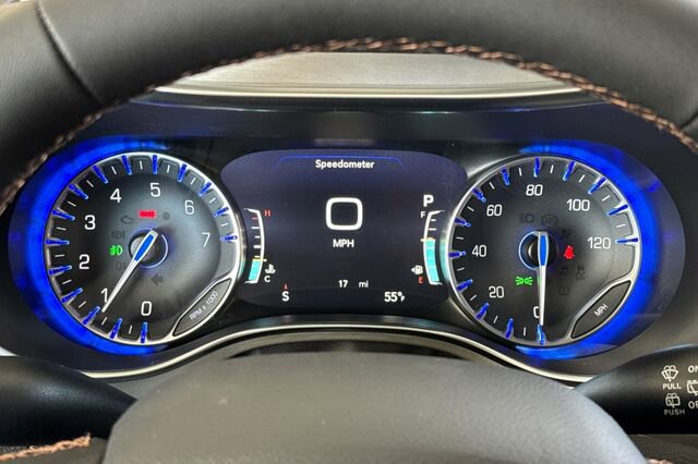 New 2026 Chrysler Pacifica Pinnacle image 24