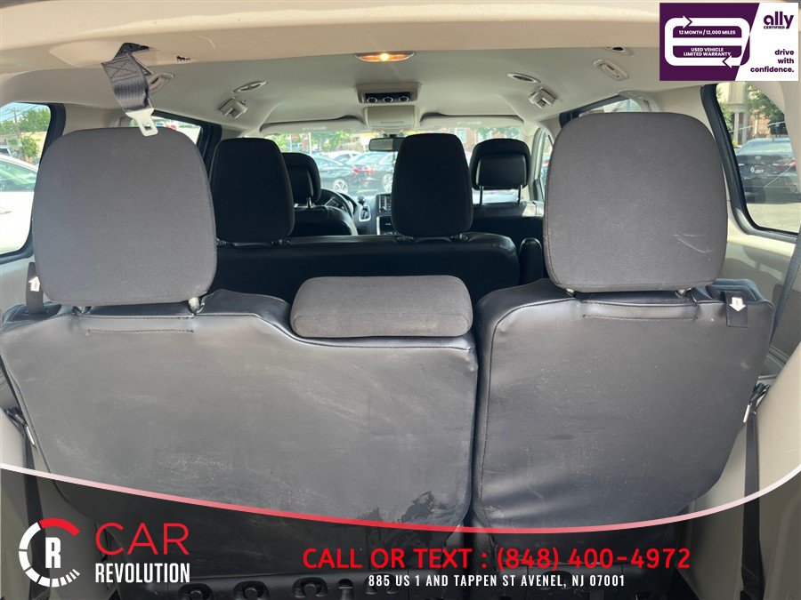 Used 2019 Dodge Grand Caravan SE FWD image 11