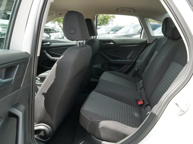 Certified 2025 Volkswagen Jetta S FWD image 17