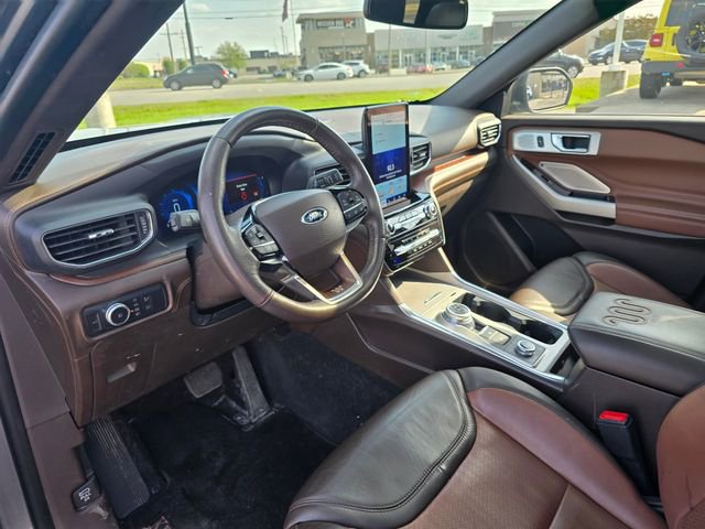 Used 2022 Ford Explorer King Ranch w/ Premium Technology Package AWD/4WD image 11