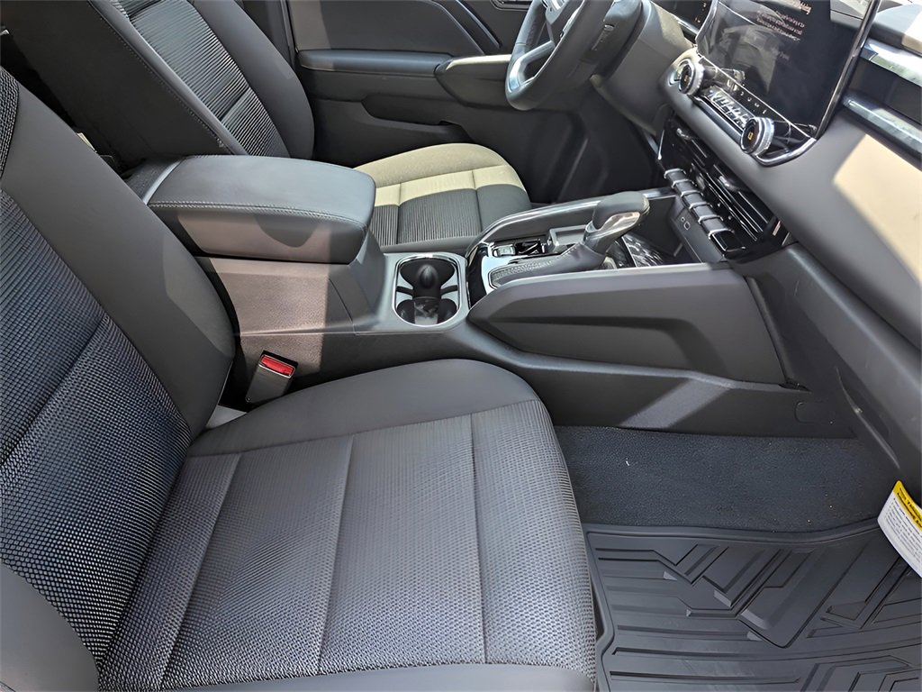 New 2026 GMC Canyon Elevation w/ Convenience Package image 28