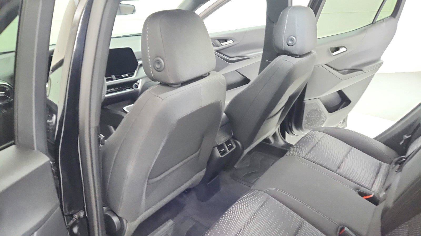 Used 2025 Chevrolet Equinox LT FWD image 18