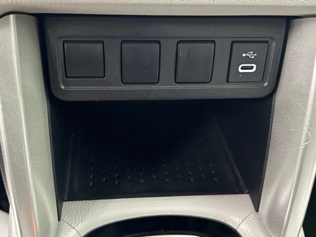 Used 2024 Toyota Corolla Cross L FWD image 31