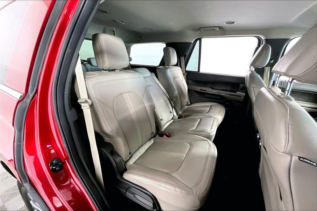 Used 2021 Ford Expedition Limited image 27