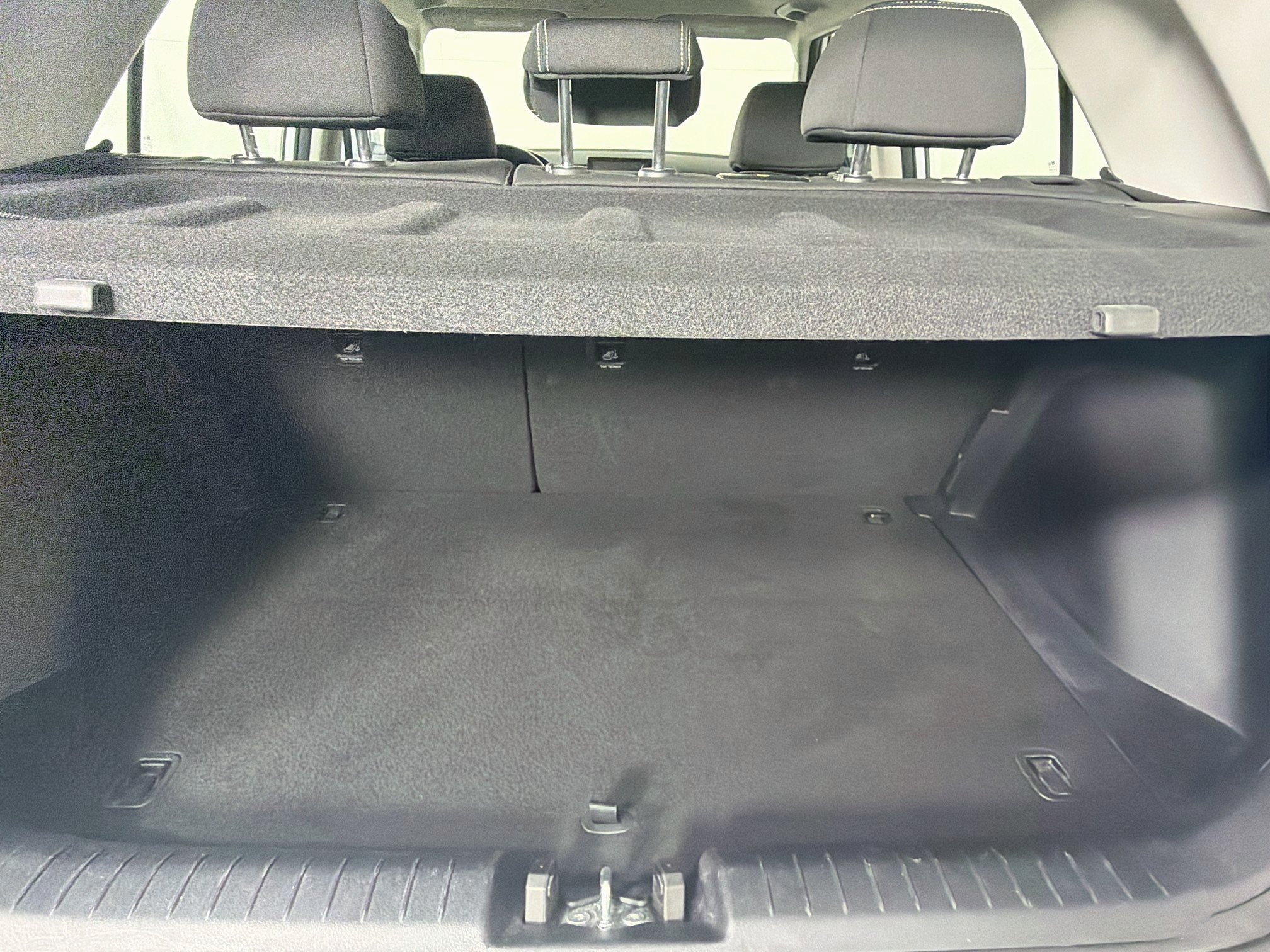 Used 2025 Hyundai Venue SEL FWD image 27