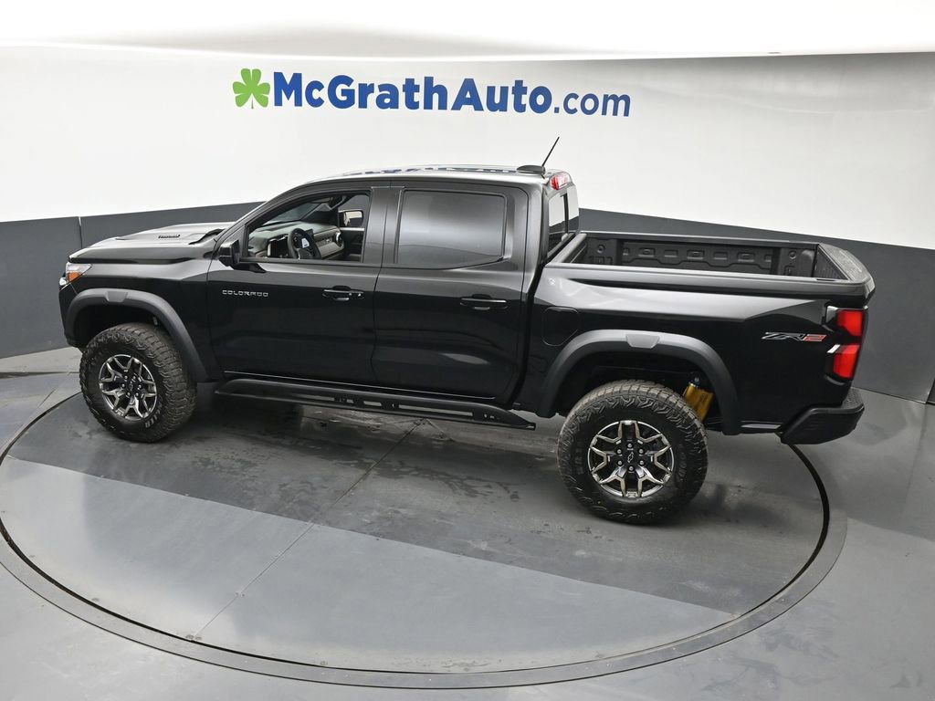 New 2026 Chevrolet Colorado ZR2 w/ Technology Package AWD/4WD image 25