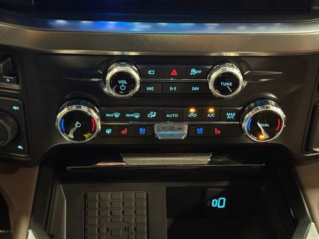 New 2025 Ford F350 King Ranch w/ Chrome Package image 24