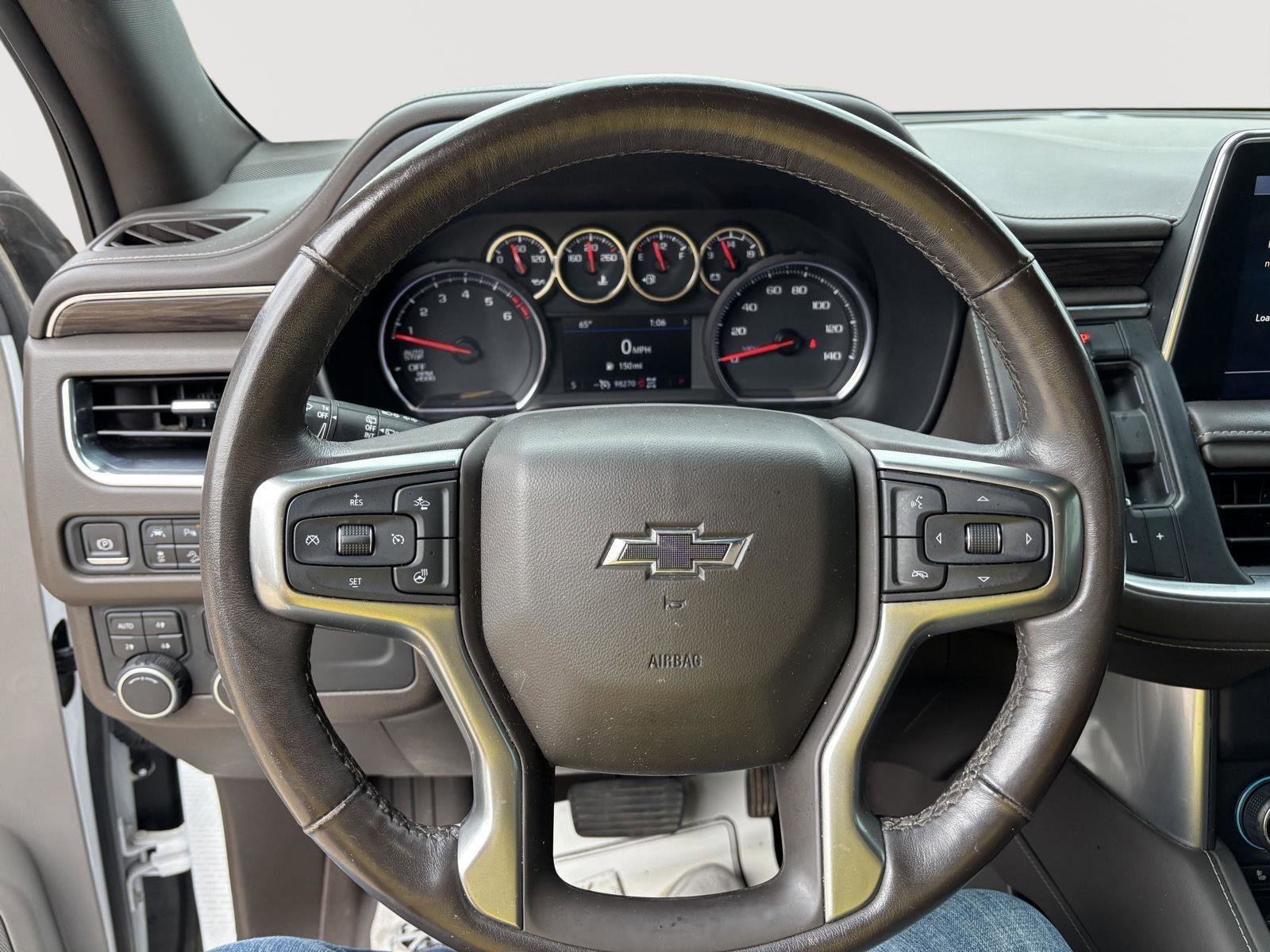 Used 2021 Chevrolet Suburban Z71 w/ Luxury Package image 9