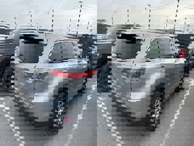 Used 2016 Toyota Highlander Plus image 15