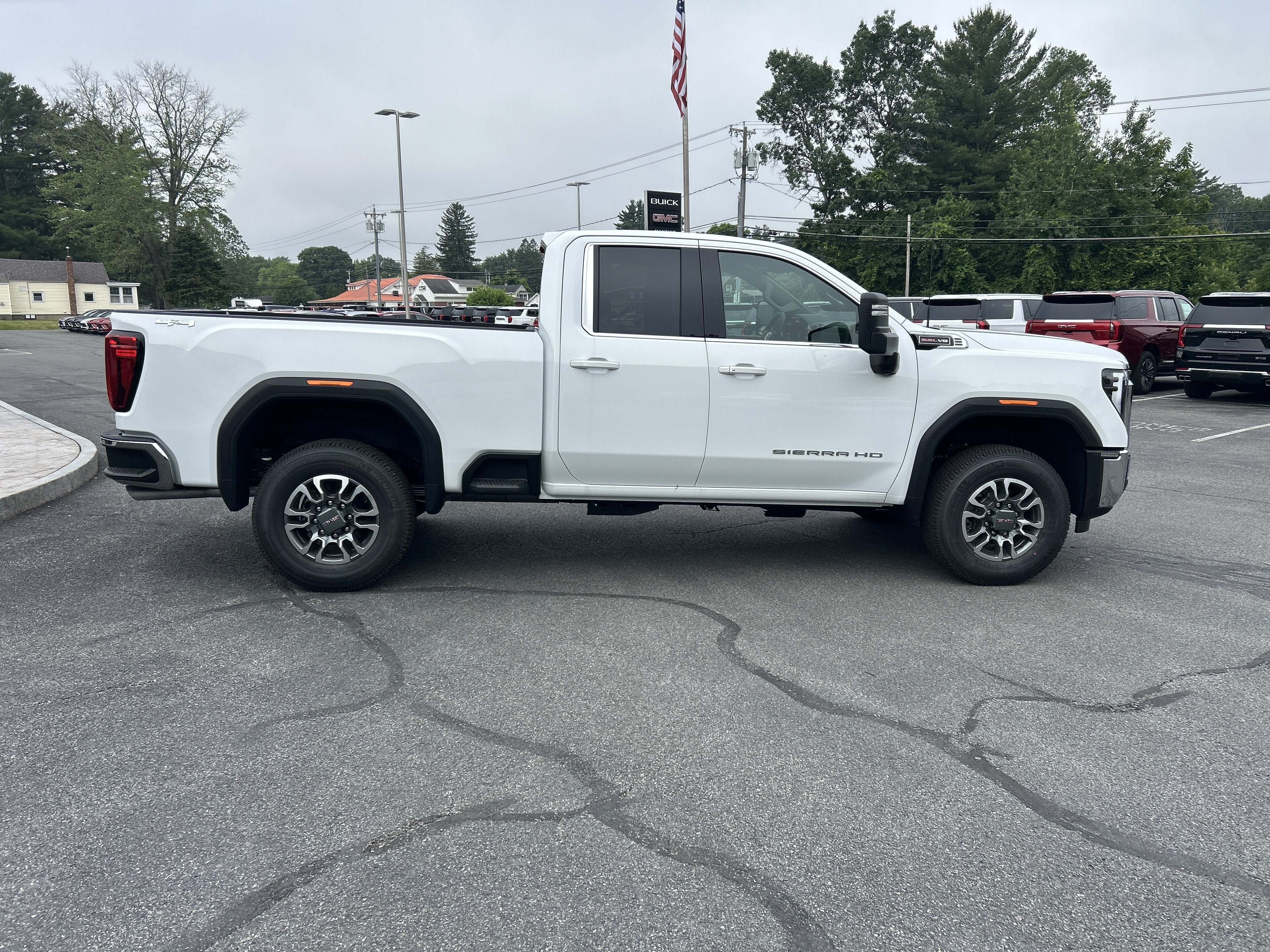 New 2026 GMC Sierra 2500 SLE w/ SLE Value Package; AWD/4WD image 14