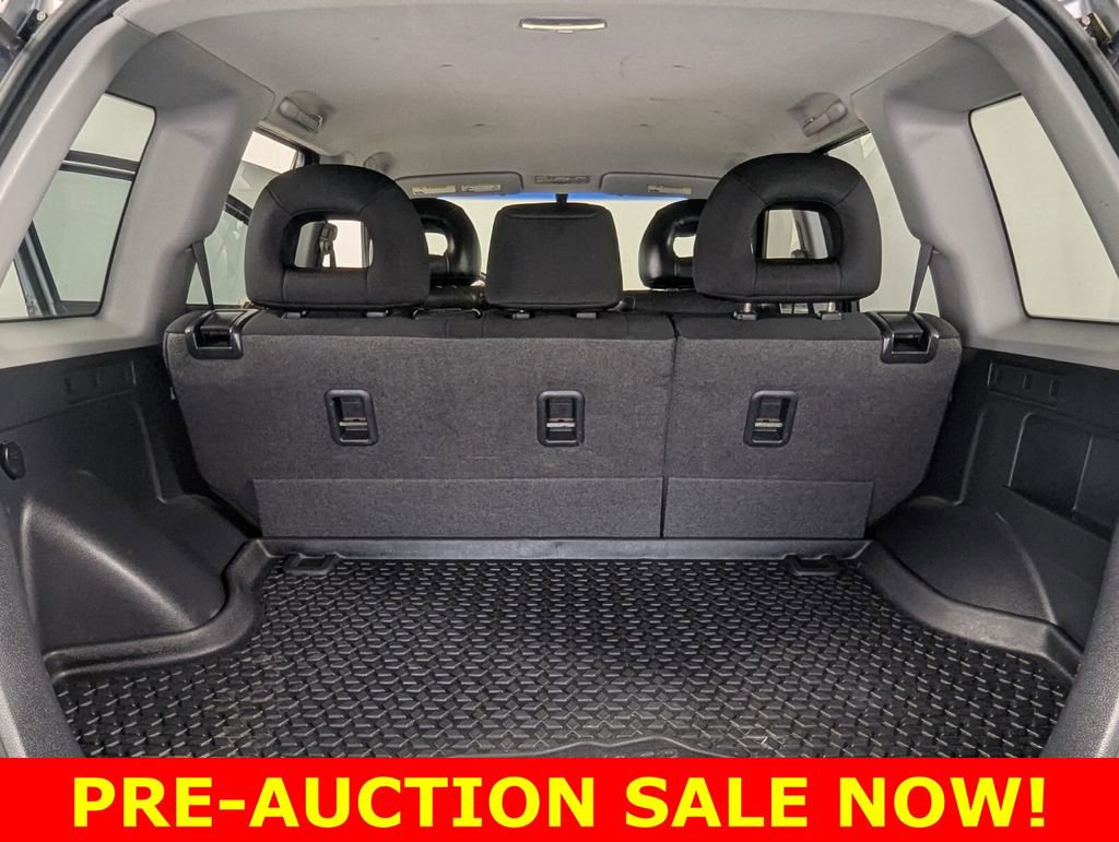 Used 2006 Mitsubishi Outlander SE FWD image 21