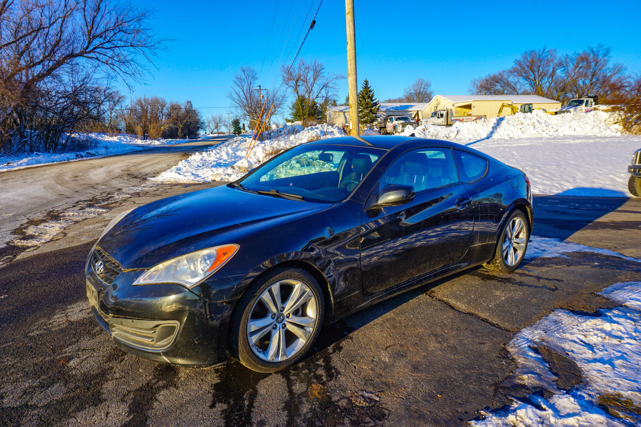 Used 2011 Hyundai Genesis 2.0T image 8