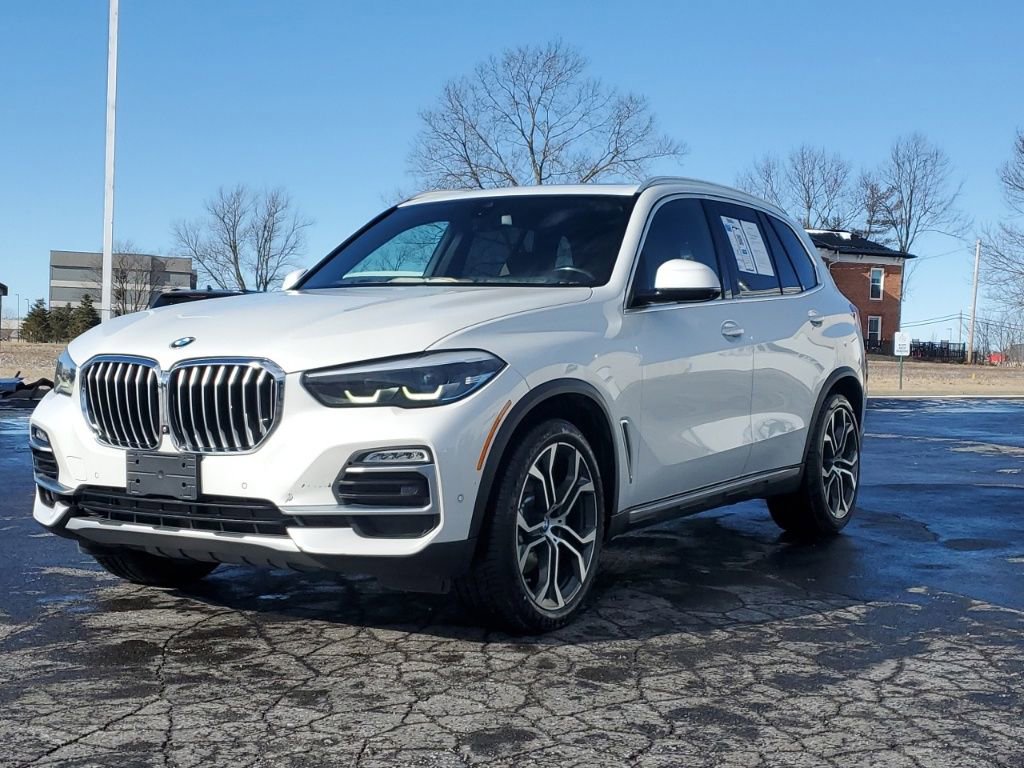 Used 2019 BMW X5 xDrive40i w/ Luxury Seating Package image 3