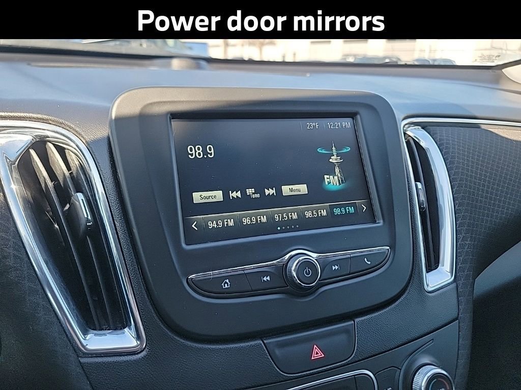 Used 2018 Chevrolet Malibu LT image 15