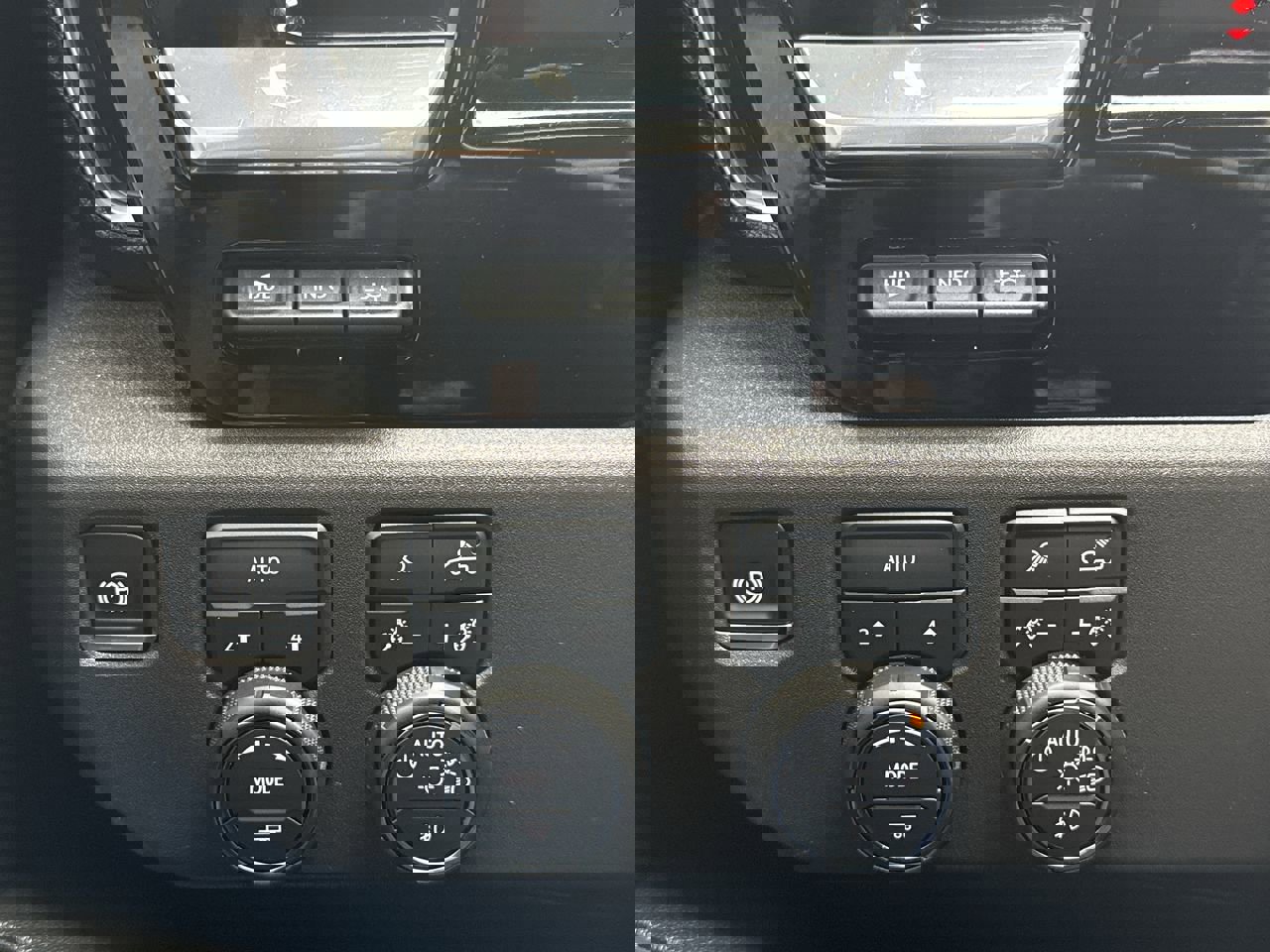 Used 2024 Chevrolet Silverado 1500 LTZ w/ LTZ Premium Package image 17