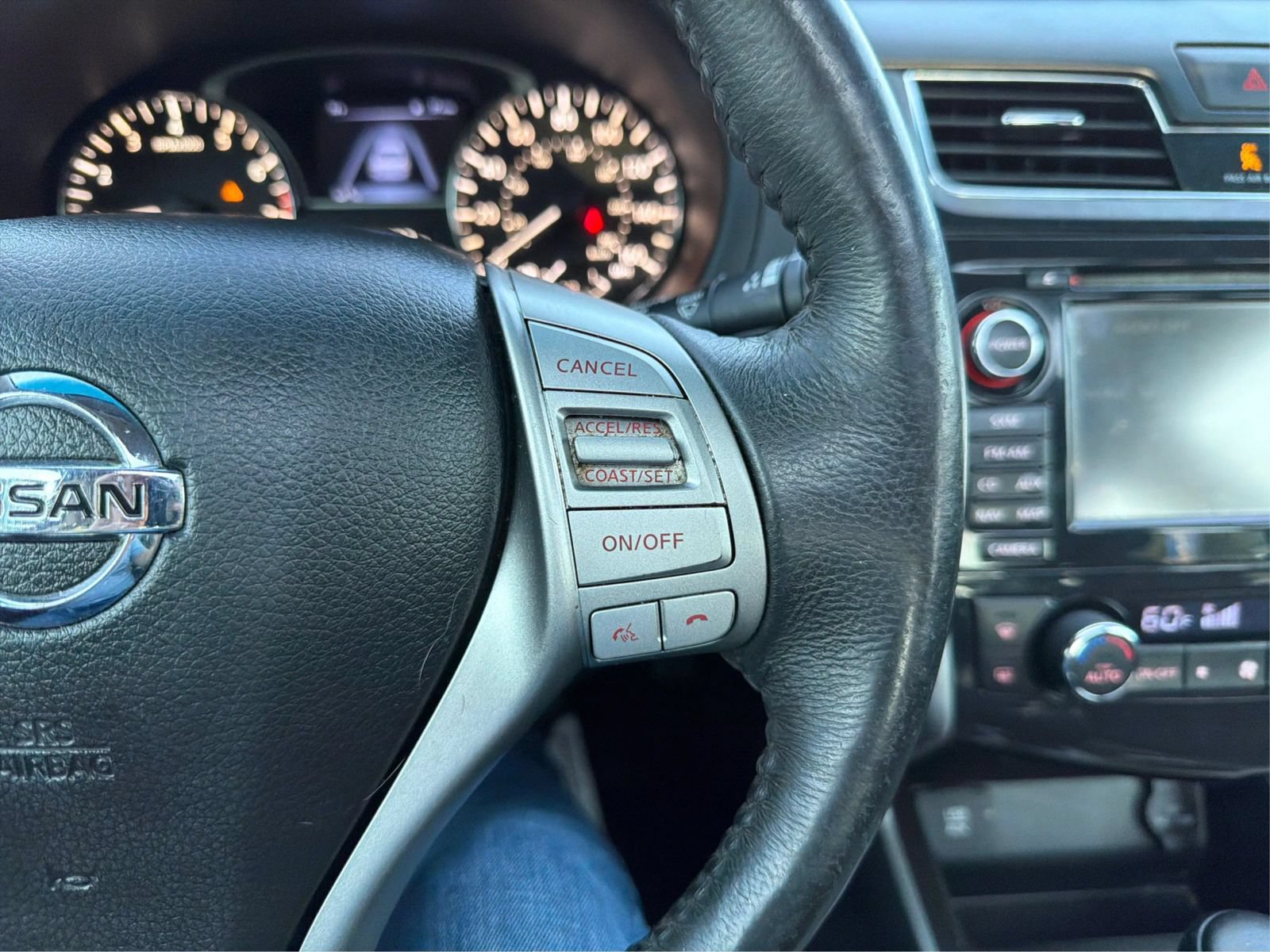 Used 2015 Nissan Altima 2.5 SL w/ Technology Package FWD image 31