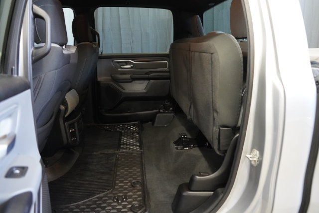 Used 2022 RAM 1500 Big Horn AWD/4WD image 36