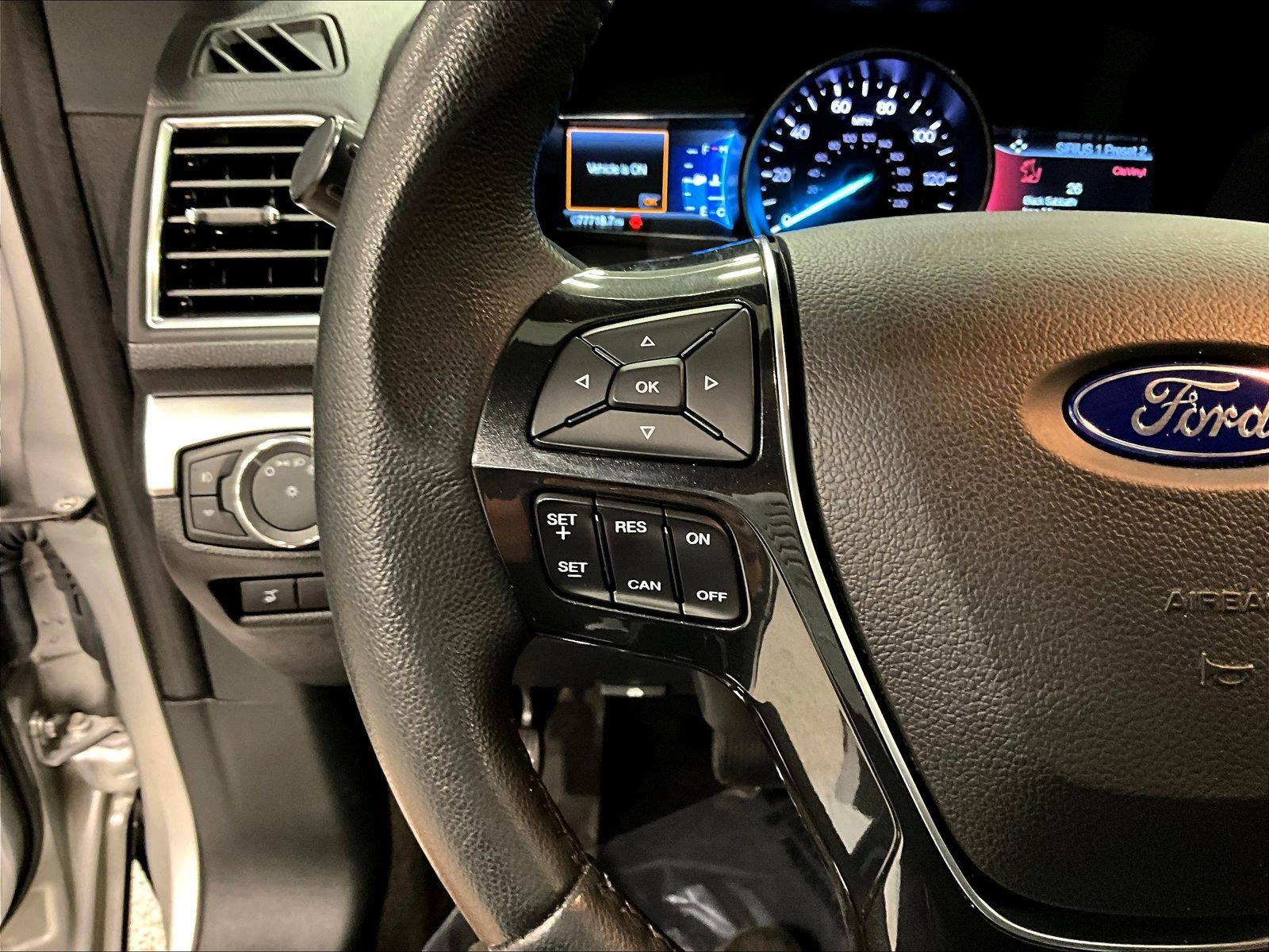 Used 2018 Ford Explorer Limited AWD/4WD image 11
