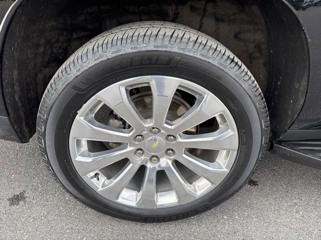 Certified 2023 Chevrolet Suburban Premier image 9