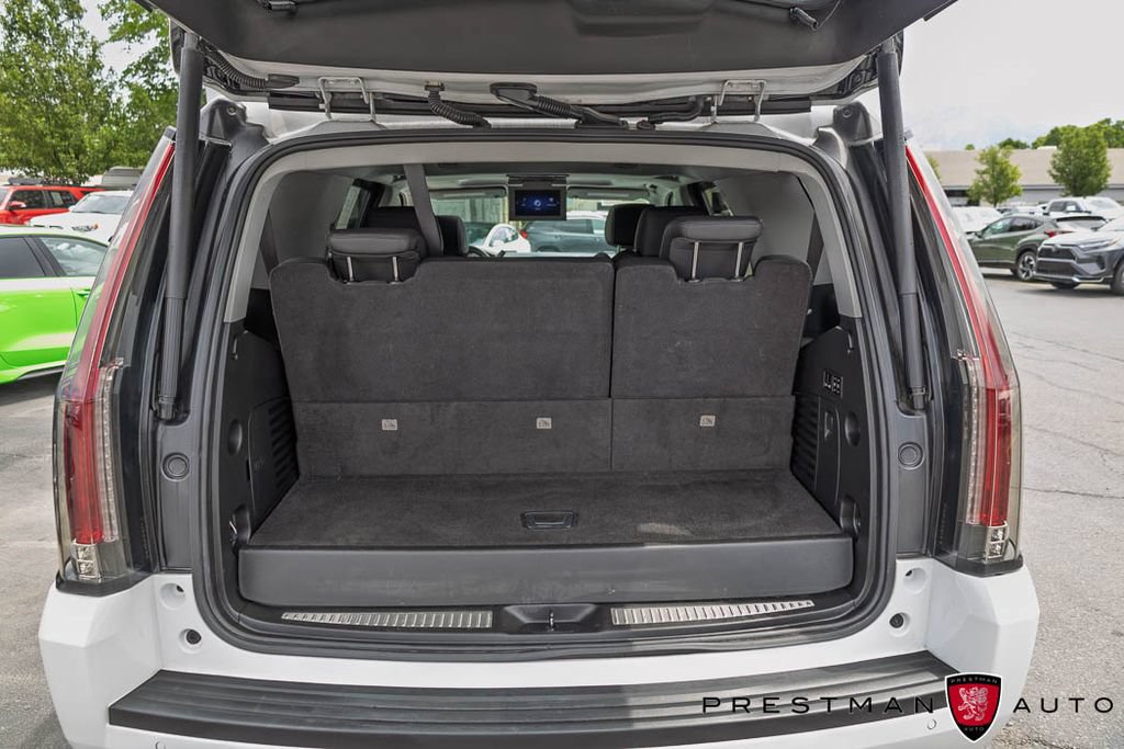 Used 2020 Cadillac Escalade Premium Luxury AWD/4WD image 44