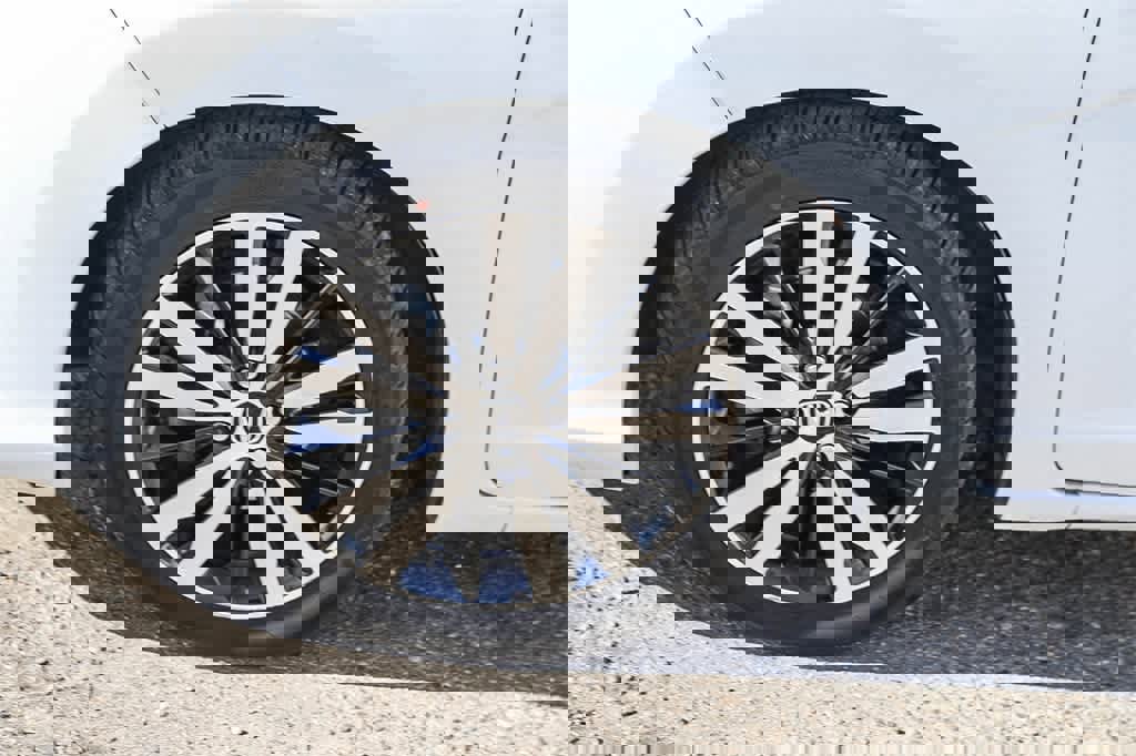 Used 2019 Honda Fit EX image 8