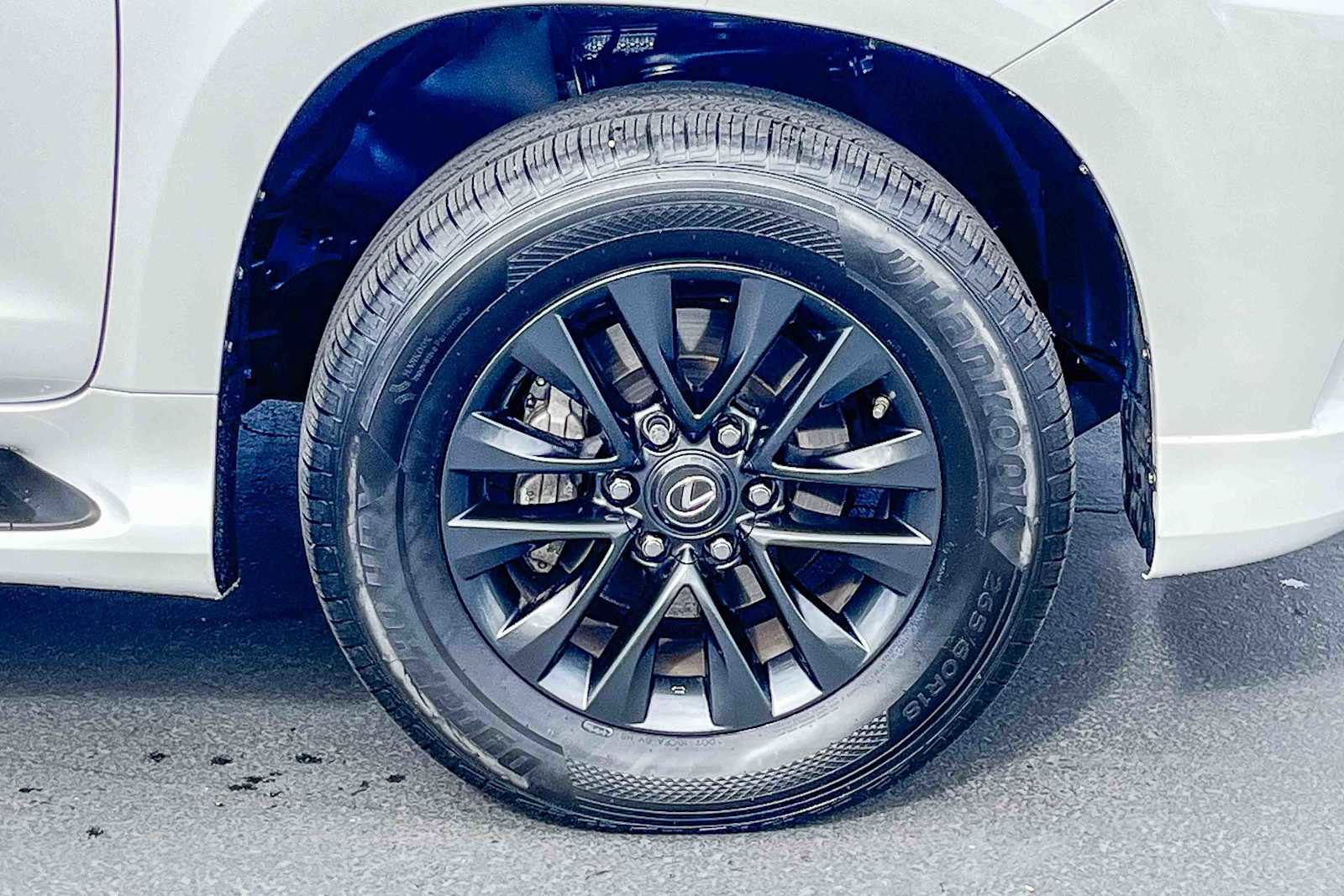 Certified 2022 Lexus GX 460 Premium w/ Premium Package image 9