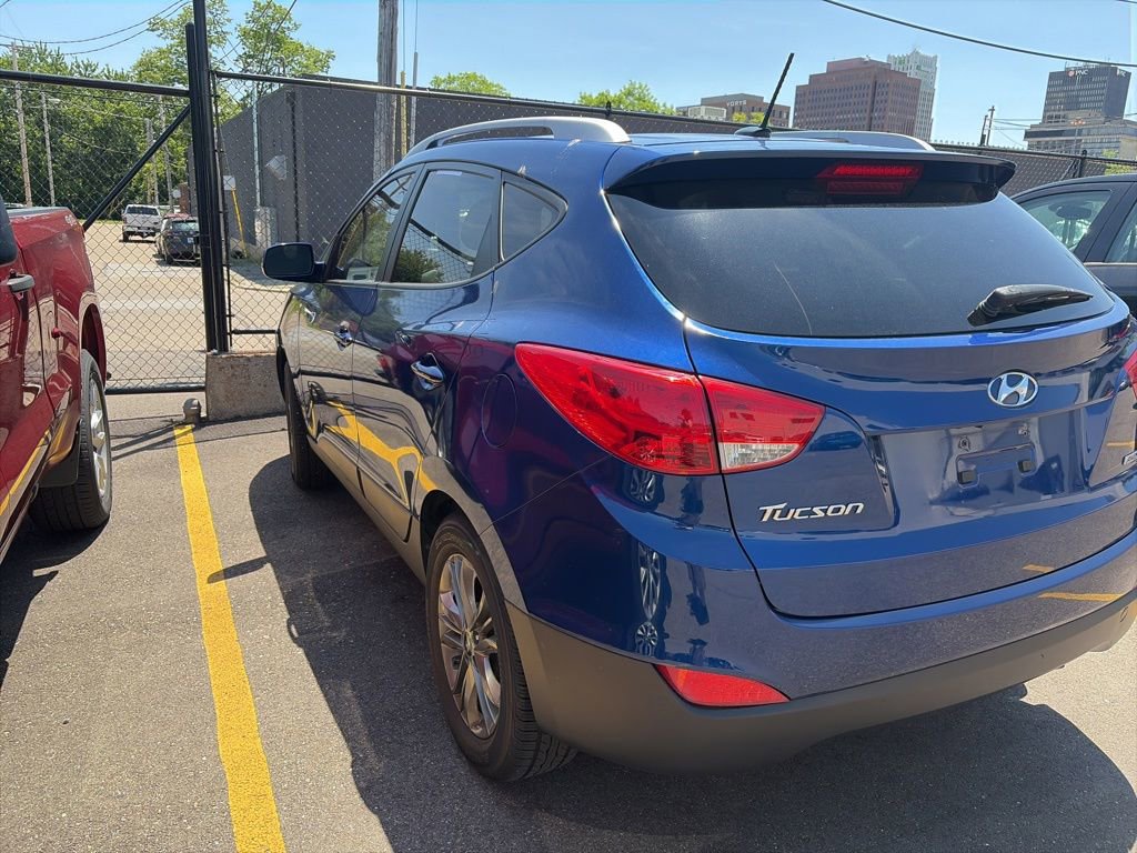 Used 2015 Hyundai Tucson SE AWD/4WD image 9
