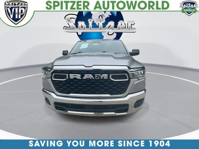 Used 2025 RAM 1500 Big Horn AWD/4WD image 3
